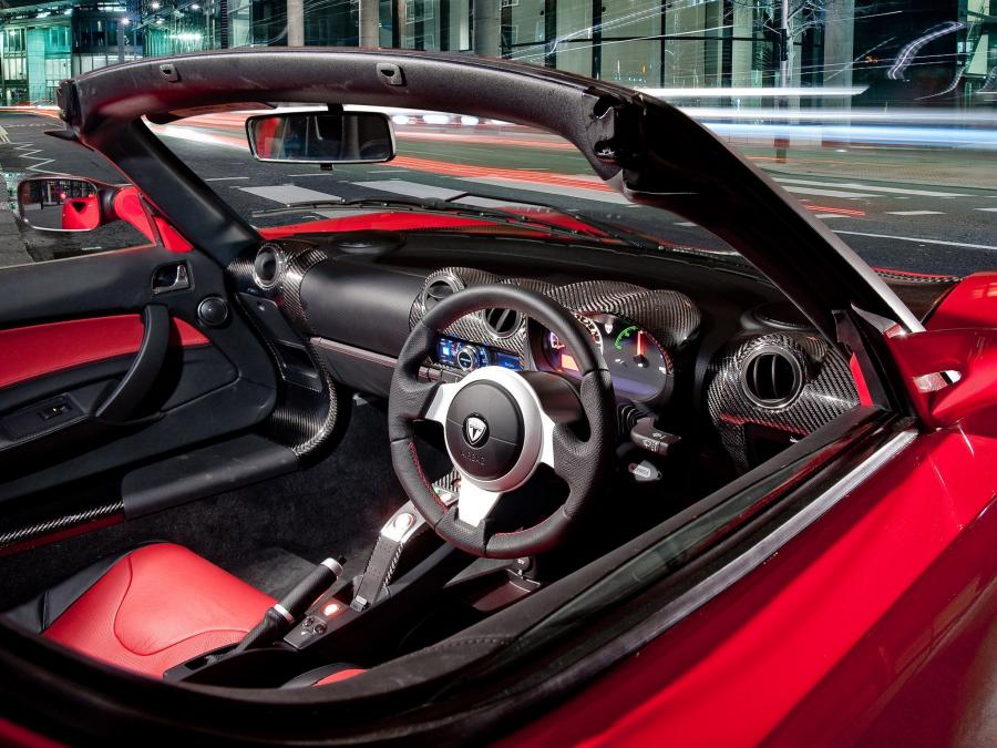  Tesla Roadster Sport 2010 года  (UK) (фото 2 из 13)